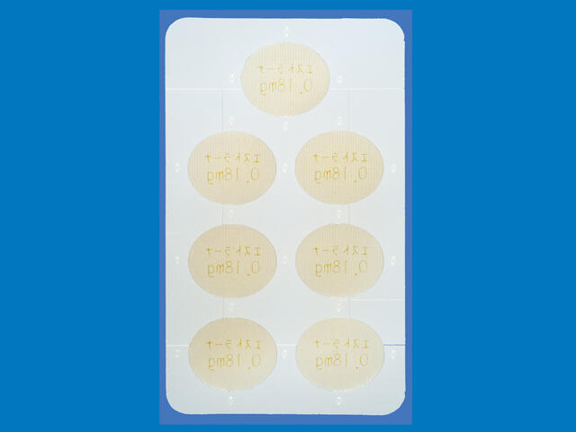 エストラーナテープ0.18mg 剤形